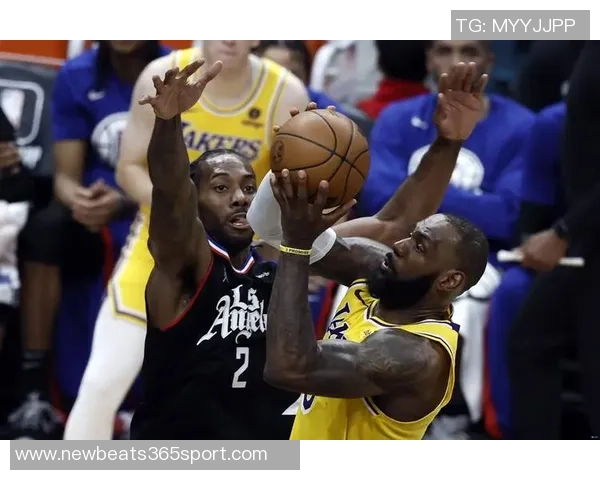 洛城德比即将来袭快船小卡状态良好湖人博格丹出战存疑